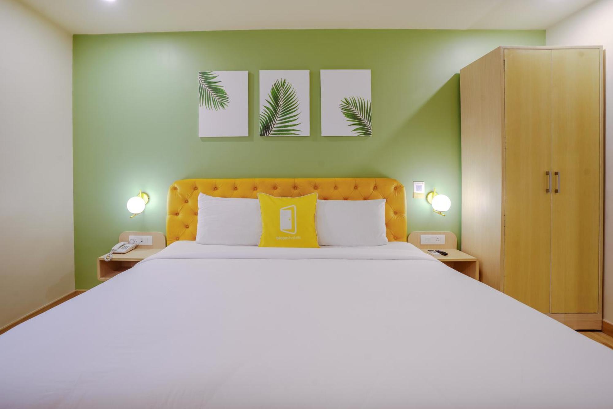 Bloom Hotel - Karol Bagh Delhi  Oda fotoğraf
