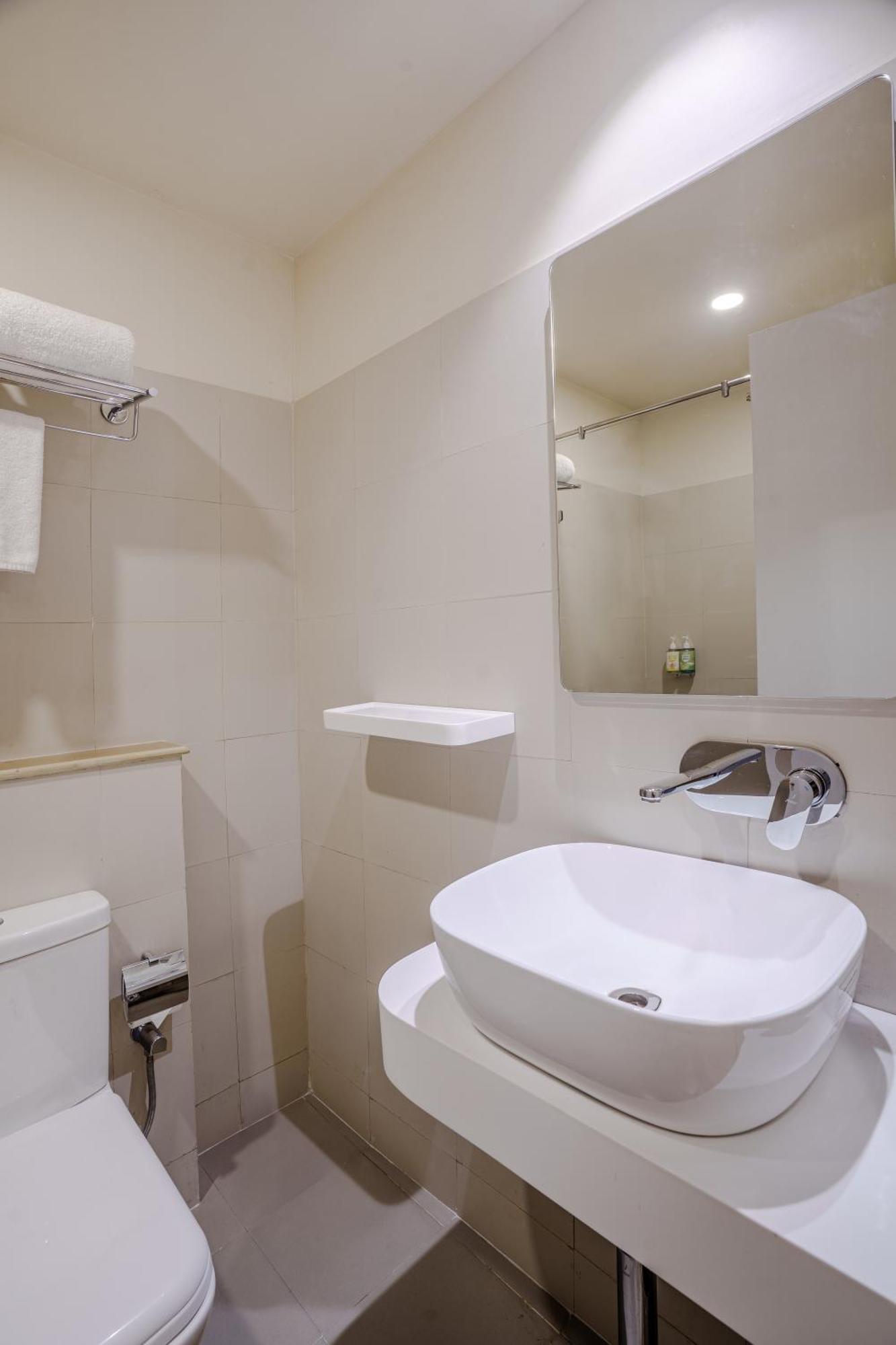 Bloom Hotel - Karol Bagh Delhi  Oda fotoğraf